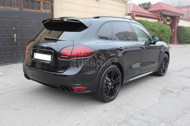 Porsche Cayenne GTS 2013, 97,000 km - 4.8 l - Bakı