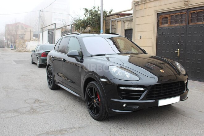 Porsche Cayenne GTS 2013, 97,000 km - 4.8 l - Bakı