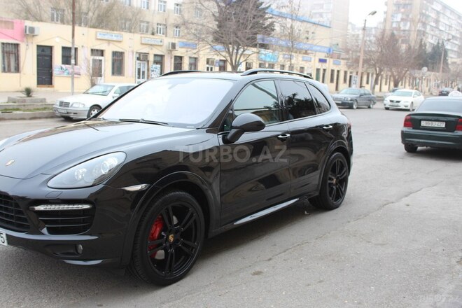 Porsche Cayenne GTS 2013, 97,000 km - 4.8 l - Bakı