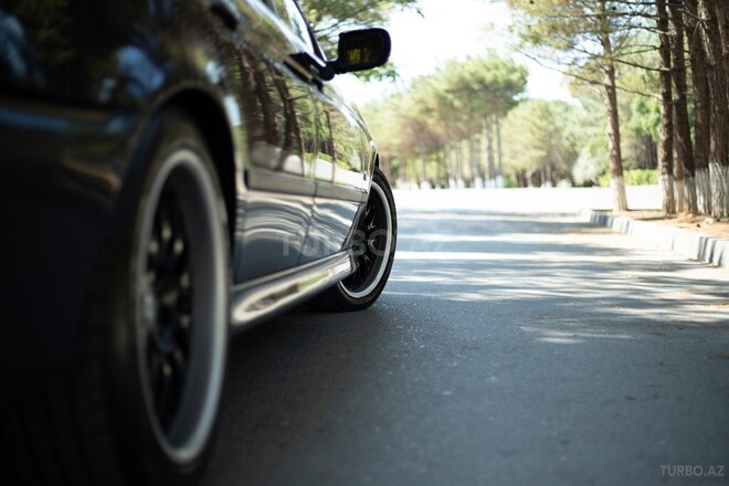 BMW 525 2001, 218,645 km - 2.5 l - Sumqayıt