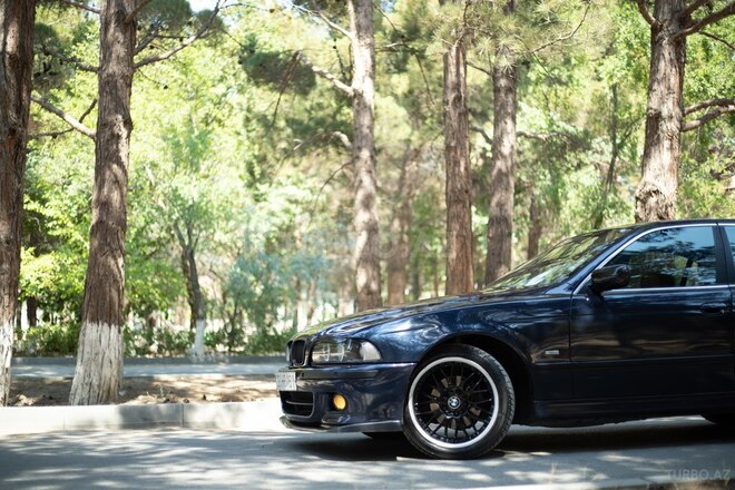 BMW 525 2001, 218,645 km - 2.5 l - Sumqayıt