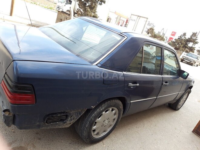 Mercedes E 300 1993, 250,000 km - 3.0 л - Bakı