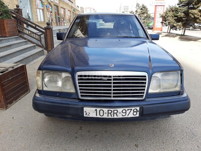 Mercedes E 300 1993, 250,000 km - 3.0 л - Bakı