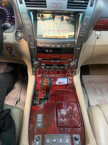 Lexus LS 460 2010, 230,000 km - 4.6 l - Bakı
