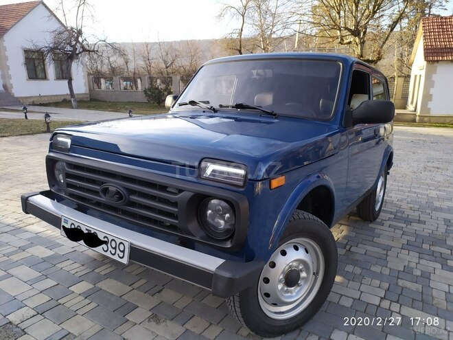 LADA (VAZ) Niva 2015, 10,100 km - 1.7 l - Quba