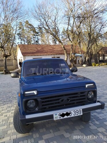 LADA (VAZ) Niva 2015, 10,100 km - 1.7 l - Quba