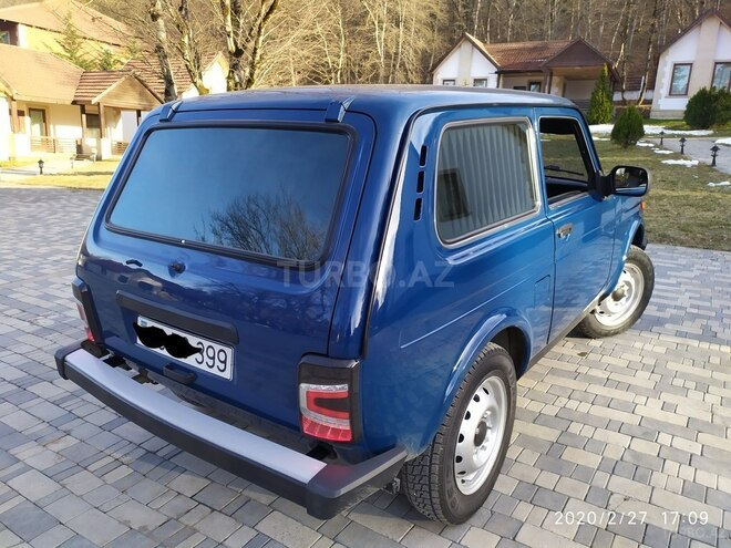 LADA (VAZ) Niva 2015, 10,100 km - 1.7 l - Quba