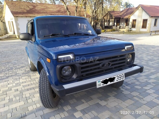 LADA (VAZ) Niva 2015, 10,100 km - 1.7 l - Quba