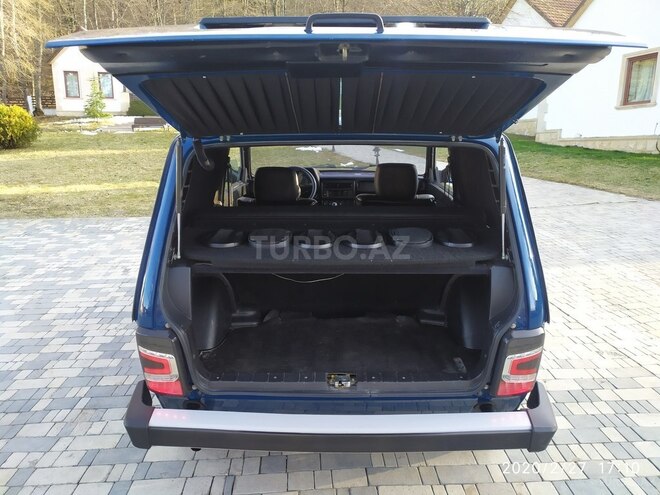LADA (VAZ) Niva 2015, 10,100 km - 1.7 l - Quba