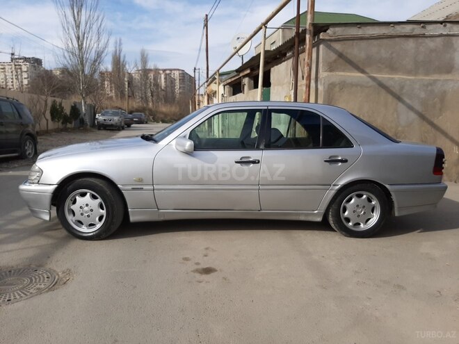 Mercedes C 220 1999, 420,000 km - 2.2 л - Bakı