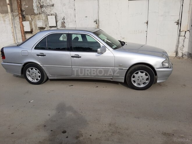 Mercedes C 220 1999, 420,000 km - 2.2 л - Bakı