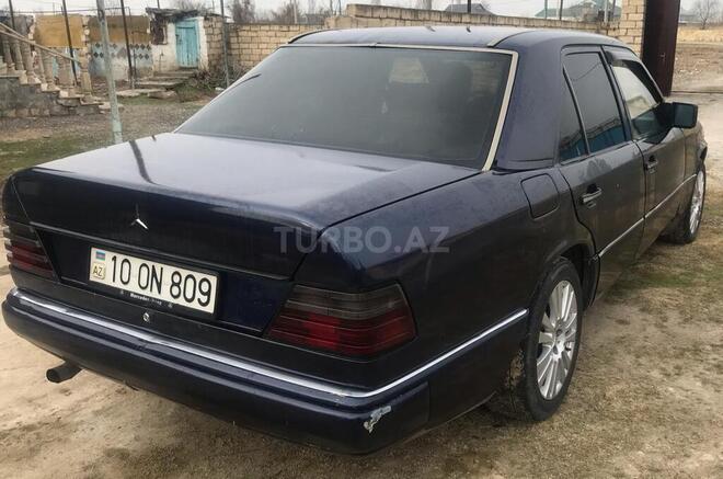 Mercedes E 250 1992, 439,170 km - 2.5 l - İmişli