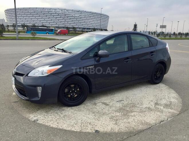Toyota Prius 2015, 105,000 km - 1.8 l - Bakı