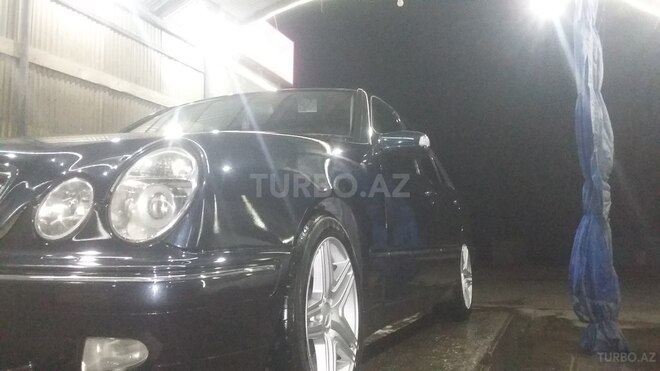 Mercedes E 240 1999, 264,268 km - 0.3 l - Xaçmaz