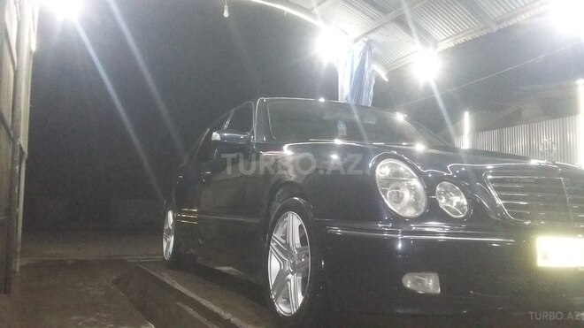 Mercedes E 240 1999, 264,268 km - 0.3 l - Xaçmaz