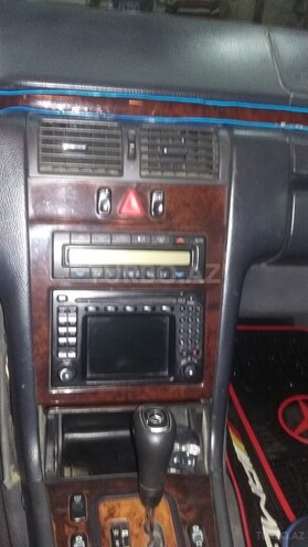 Mercedes E 240 1999, 264,268 km - 0.3 l - Xaçmaz