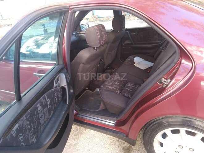 Mercedes E 280 1997, 370,385 km - 2.8 l - Bakı
