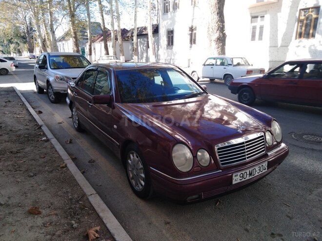 Mercedes E 280 1997, 370,385 km - 2.8 l - Bakı