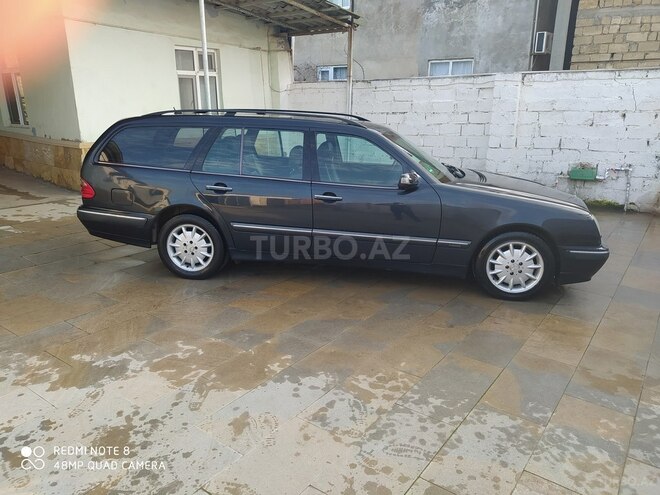 Mercedes E 240 2000, 250,000 km - 2.4 l - Bakı