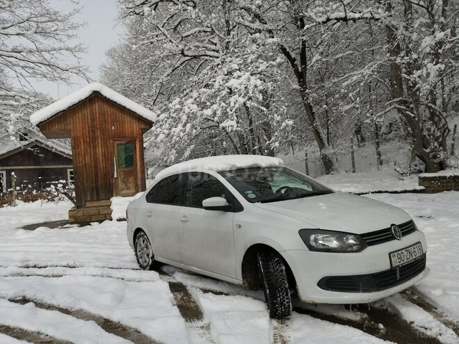 Volkswagen Polo 2015, 154,000 km - 1.6 l - Bakı
