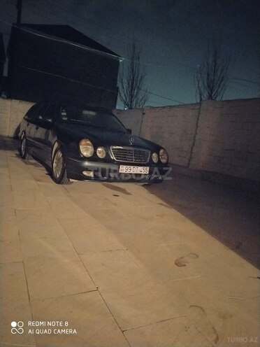 Mercedes E 240 2000, 250,000 km - 2.4 l - Bakı