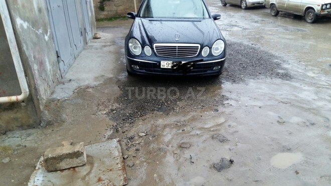Mercedes E 220 2004, 217,057 km - 2.2 l - Bakı
