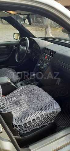 Mercedes C 230 2000, 166,402 km - 2.3 l - Naftalan