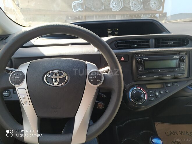 Toyota Prius C 2013, 30,000 km - 1.5 l - Bakı