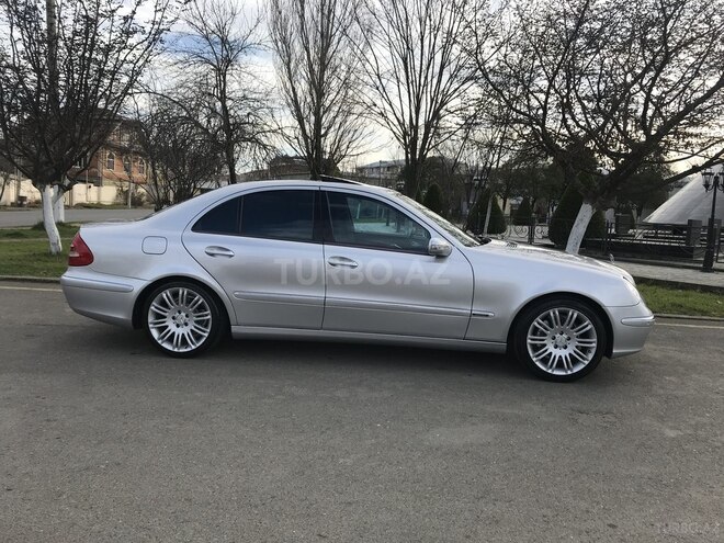 Mercedes E 240 2003, 330,000 km - 2.6 l - Lənkəran