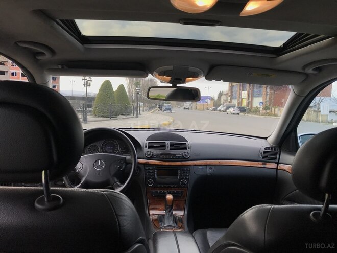 Mercedes E 240 2003, 330,000 km - 2.6 l - Lənkəran