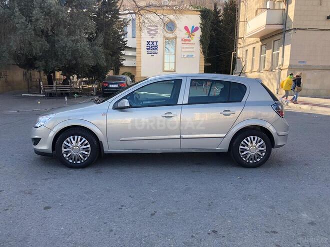 Opel Astra 2007, 61,000 km - 1.4 л - Bakı