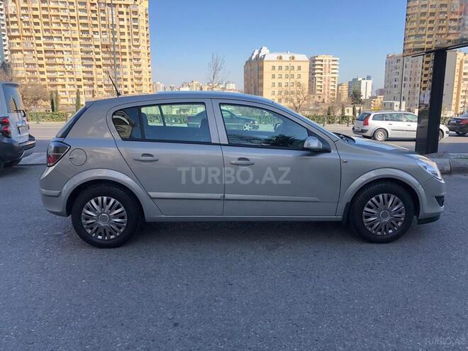 Opel Astra 2007, 61,000 km - 1.4 л - Bakı