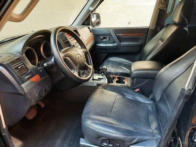 Mitsubishi Pajero 2007, 173,000 km - 3.0 l - Bakı