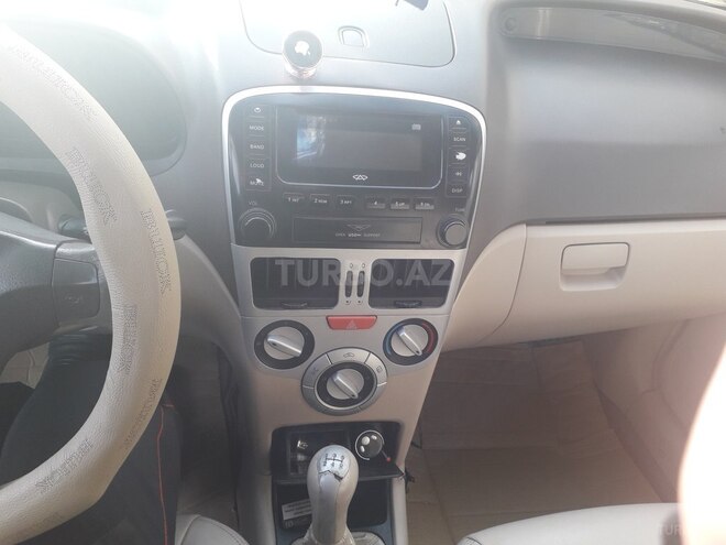 Chery  2011, 242,000 km - 1.5 l - Lerik