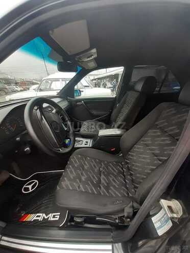 Mercedes C 240 1998, 391,000 km - 2.4 l - Quba