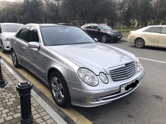 Mercedes E 240 2002, 323,000 km - 2.4 л - Bakı
