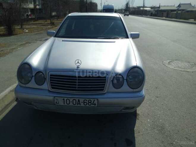Mercedes E 220 1995, 652,480 km - 2.2 l - Mingəçevir