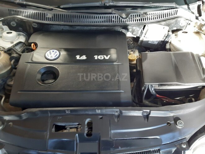 Volkswagen Polo 2003, 264,000 km - 1.4 л - Bakı