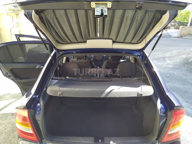 Opel Astra 1999, 430,000 km - 1.6 l - Quba
