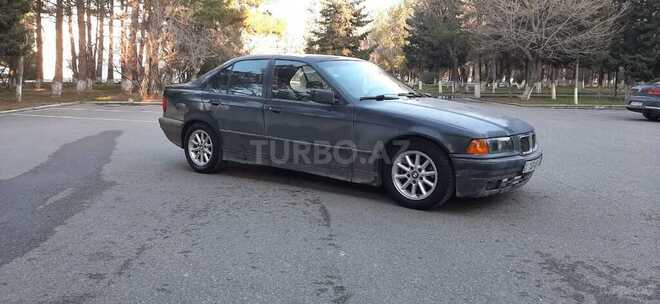 BMW 316 1992, 115,000 km - 1.6 l - Sumqayıt