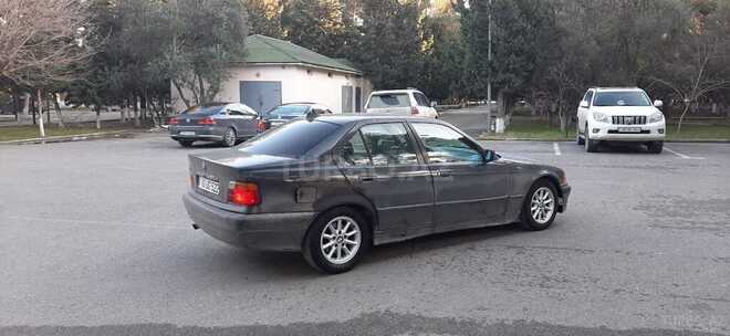 BMW 316 1992, 115,000 km - 1.6 l - Sumqayıt