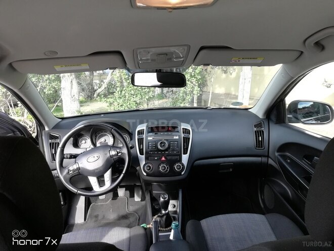 Kia Ceed 2010, 178,000 km - 1.6 л - Bakı