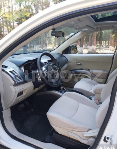Mitsubishi Outlander 2008, 180,000 km - 2.4 л - Bakı