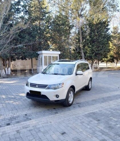 Mitsubishi Outlander 2008, 180,000 km - 2.4 л - Bakı