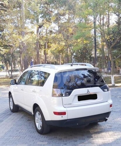 Mitsubishi Outlander 2008, 180,000 km - 2.4 л - Bakı