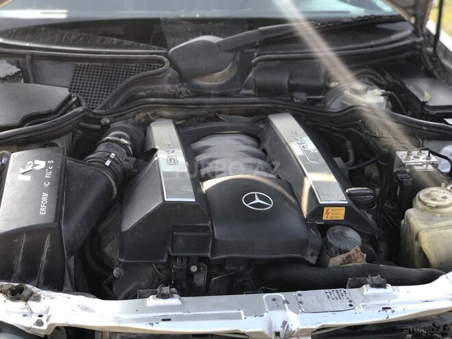 Mercedes E 430 2001, 400,000 km - 4.3 l - Lerik