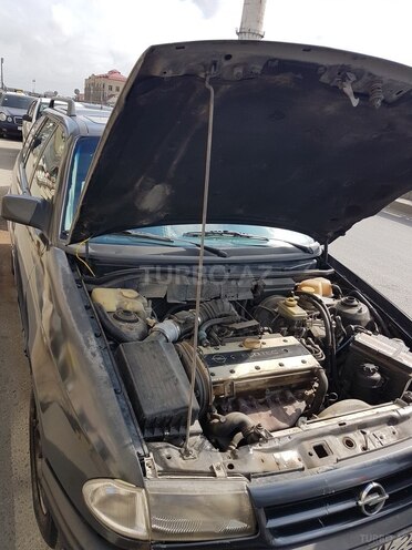 Opel Astra 1994, 600,000 km - 1.8 л - Bakı