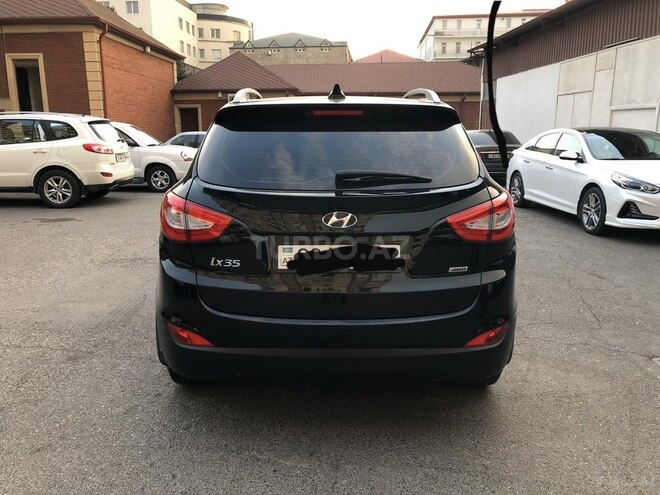 Hyundai ix35 2015, 93,200 km - 2.0 л - Bakı