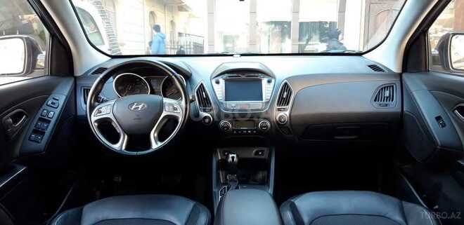 Hyundai ix35 2015, 93,200 km - 2.0 л - Bakı