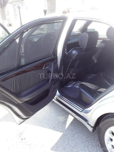 Mercedes E 230 1996, 411,000 km - 2.3 l - Zərdab